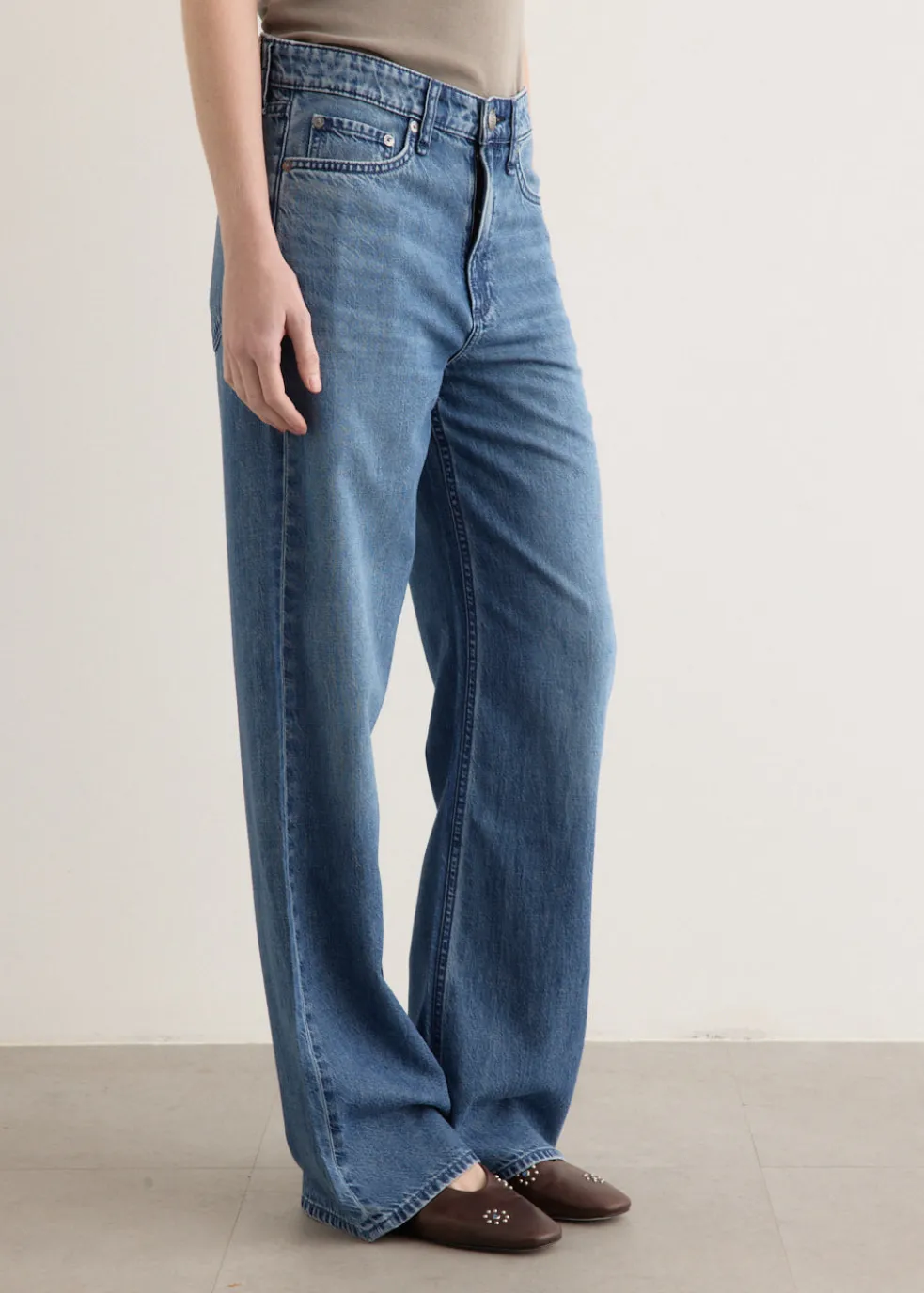 Featherweight Logan Jeans