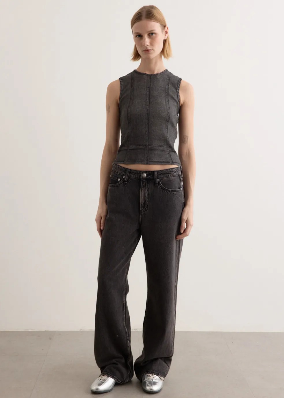 Featherweight Logan Jeans