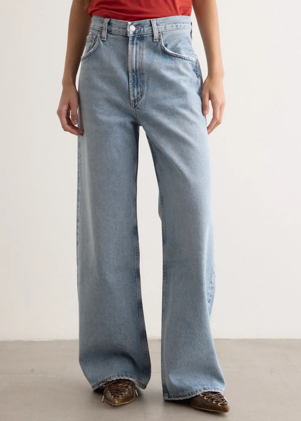 Low Curve Jeans