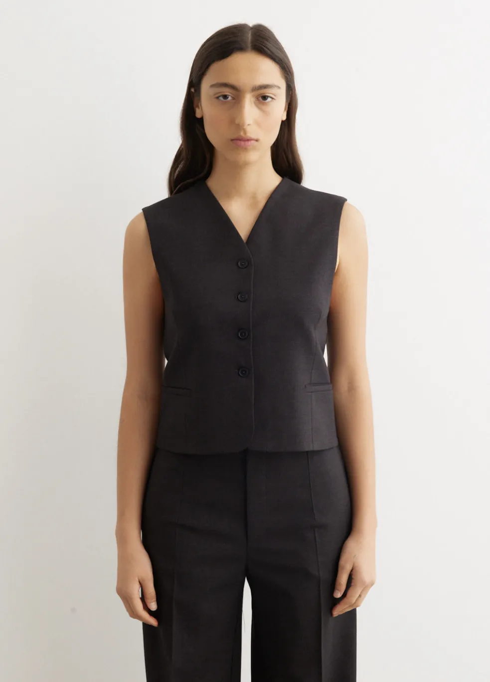 Teora Sleeveless Vest